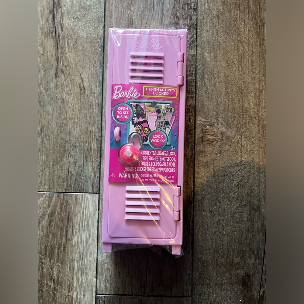 NEW Barbie Locker Art & Craft Activity Set - Picture 7 of 8